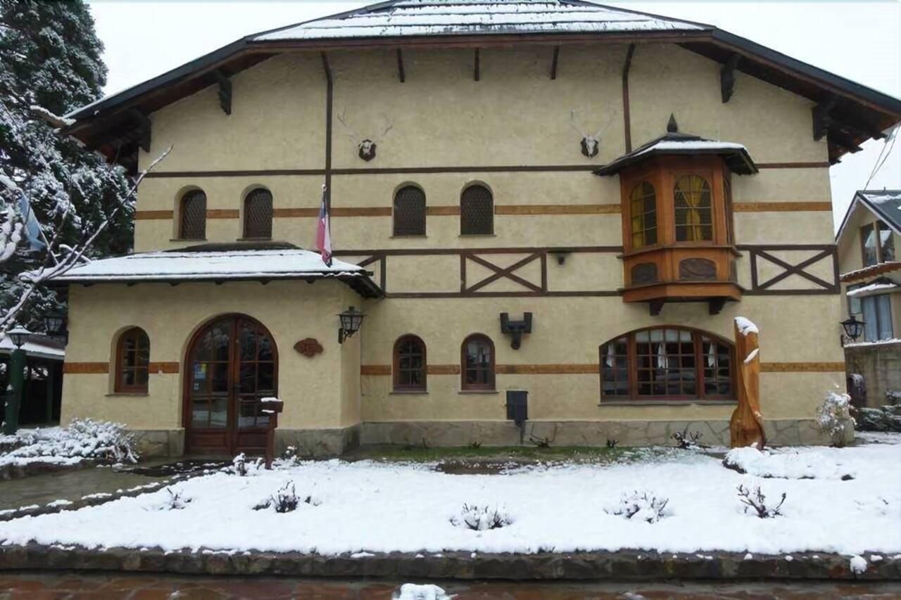 Hosteria La Posta Del Cazador San Martín de los Andes Esterno foto