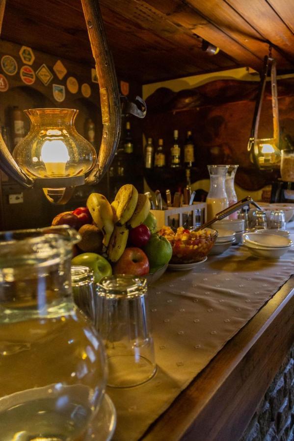 Hosteria La Posta Del Cazador San Martín de los Andes Esterno foto