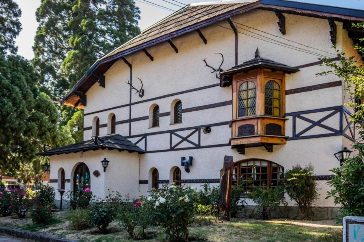 Hosteria La Posta Del Cazador San Martín de los Andes Esterno foto