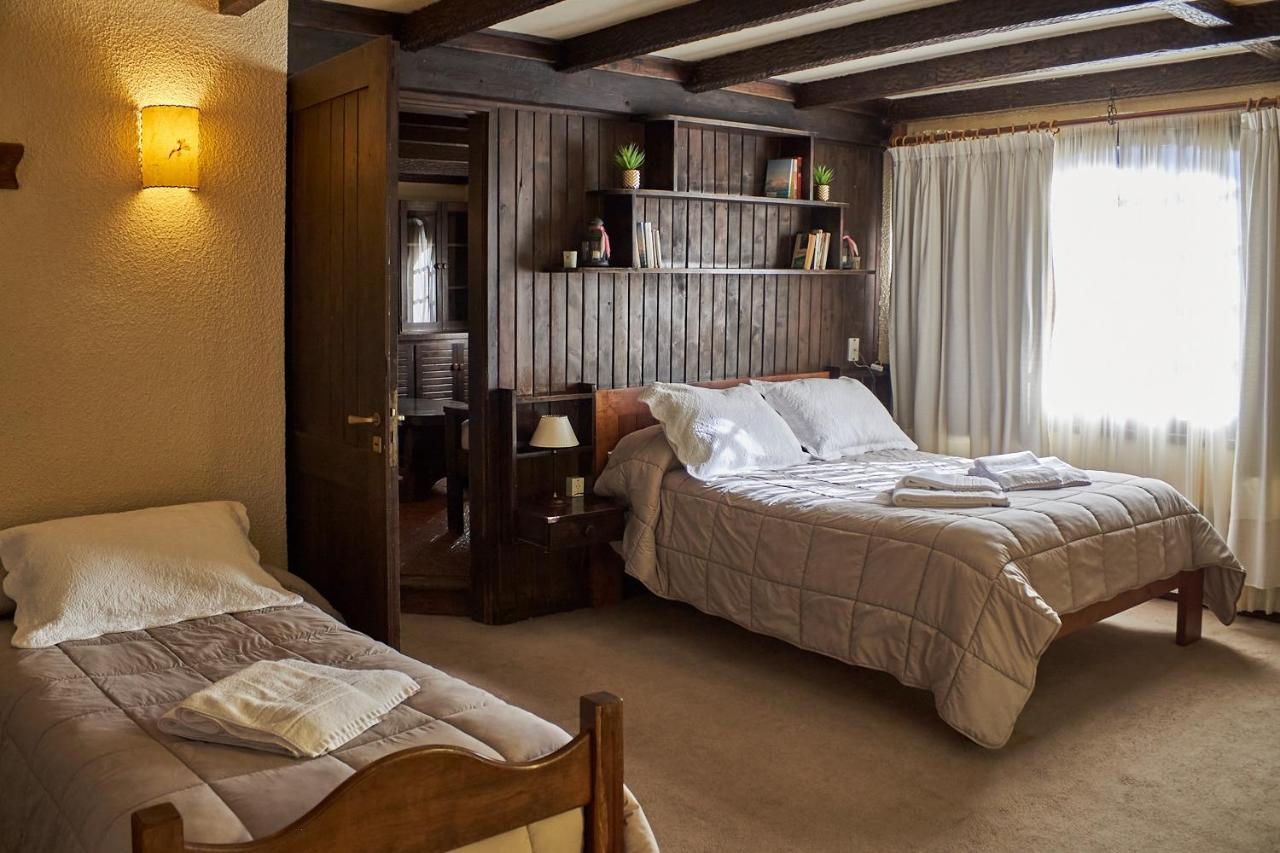 Hosteria La Posta Del Cazador San Martín de los Andes Esterno foto
