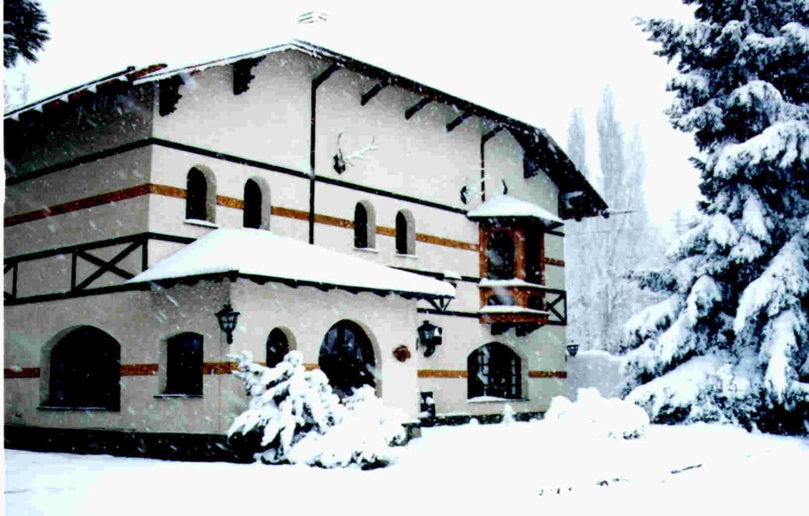 Hosteria La Posta Del Cazador San Martín de los Andes Esterno foto