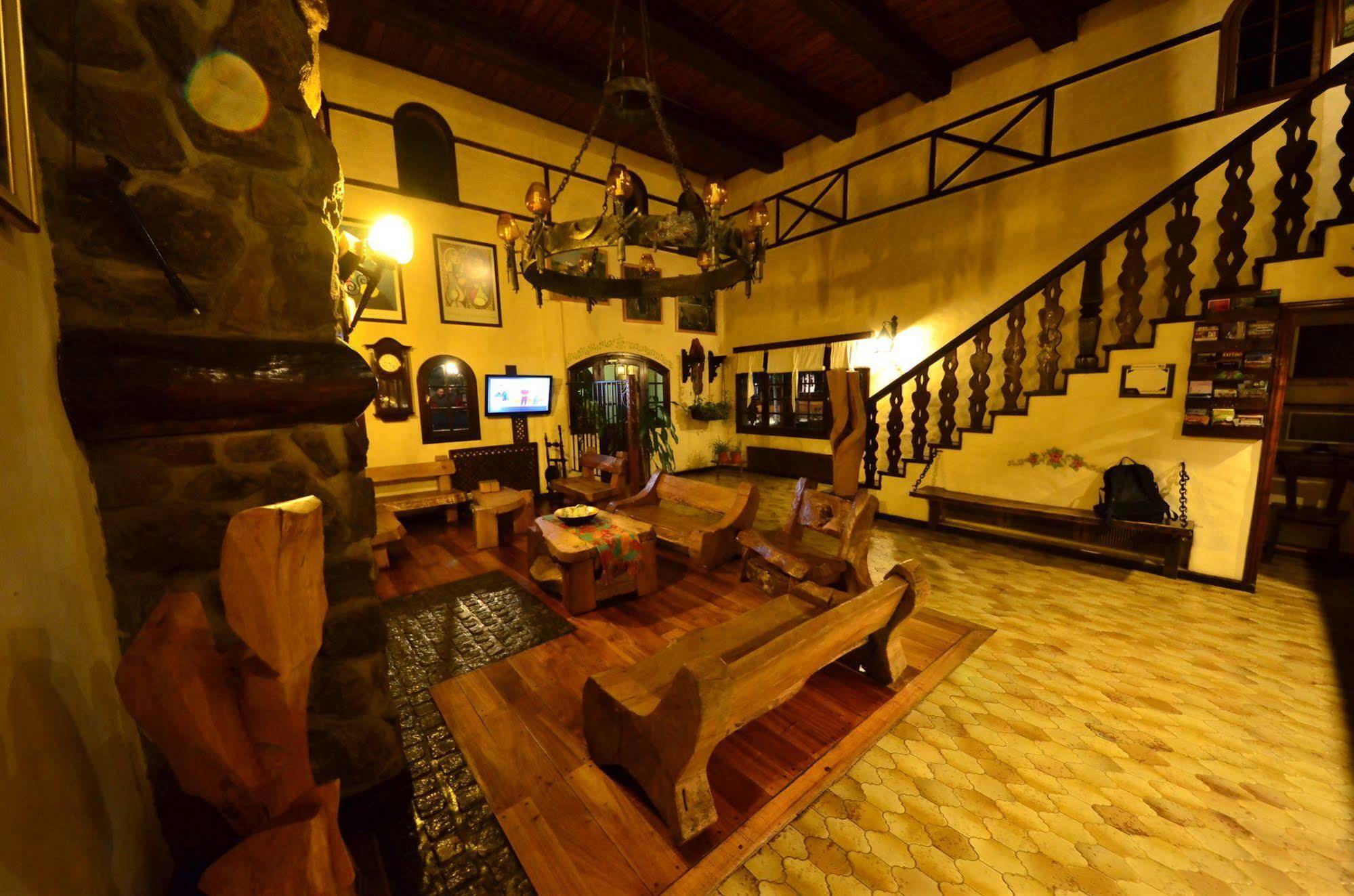 Hosteria La Posta Del Cazador San Martín de los Andes Esterno foto