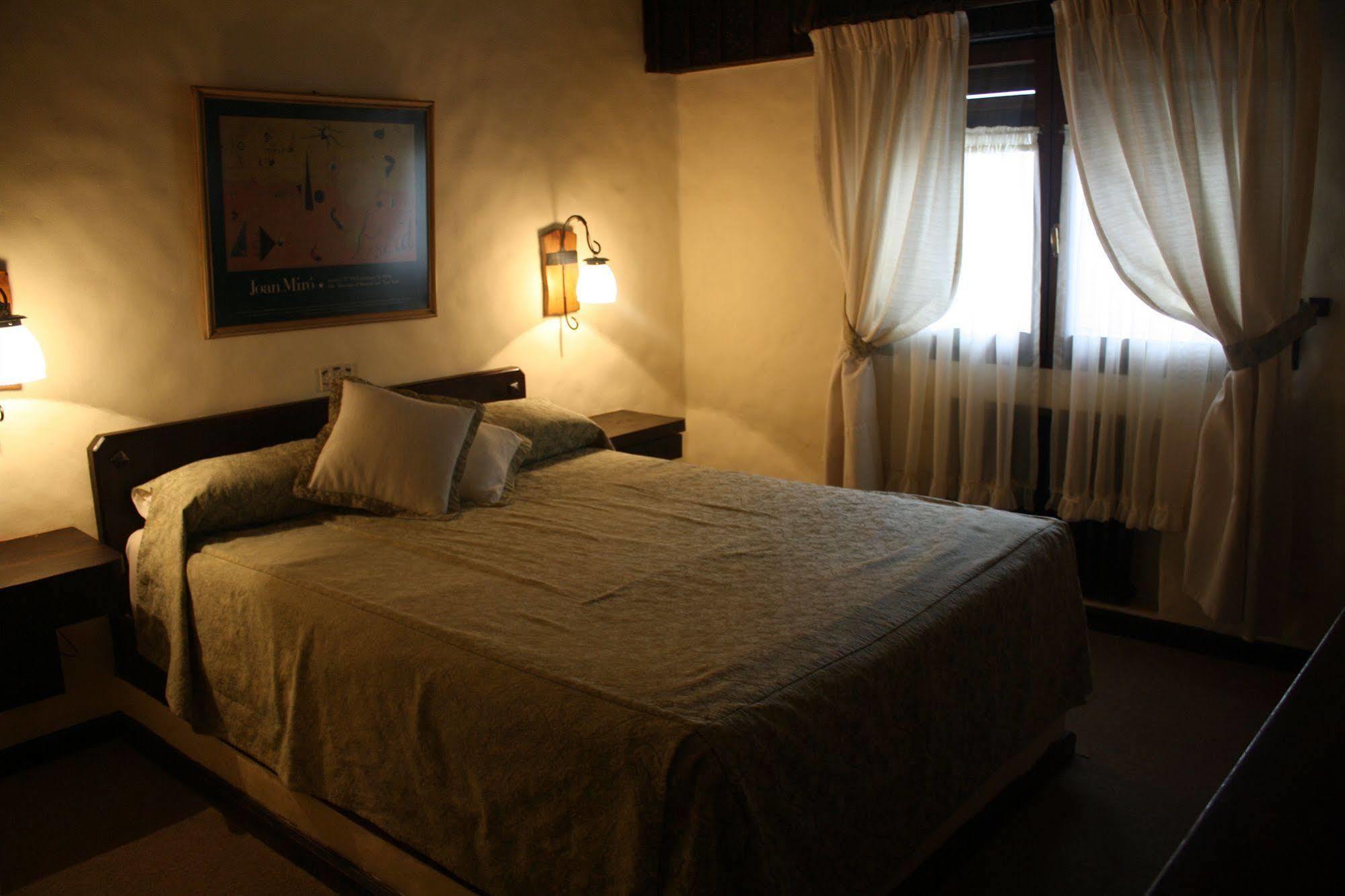 Hosteria La Posta Del Cazador San Martín de los Andes Esterno foto