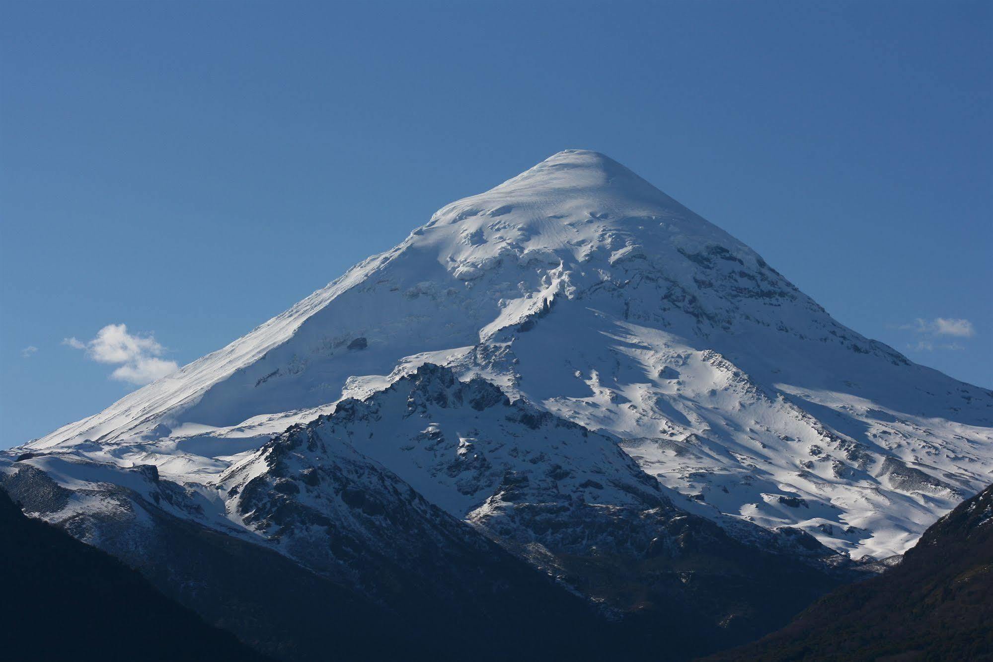 Hosteria La Posta Del Cazador San Martín de los Andes Esterno foto