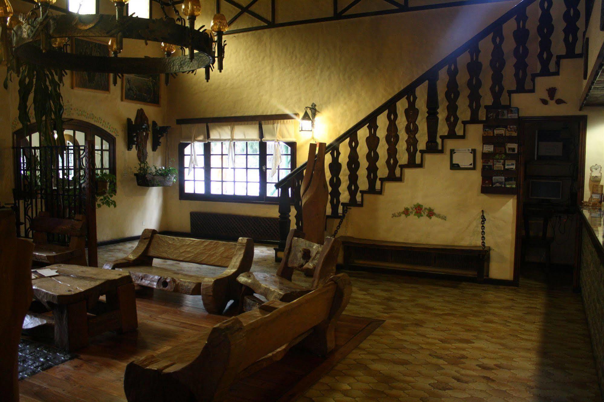 Hosteria La Posta Del Cazador San Martín de los Andes Esterno foto